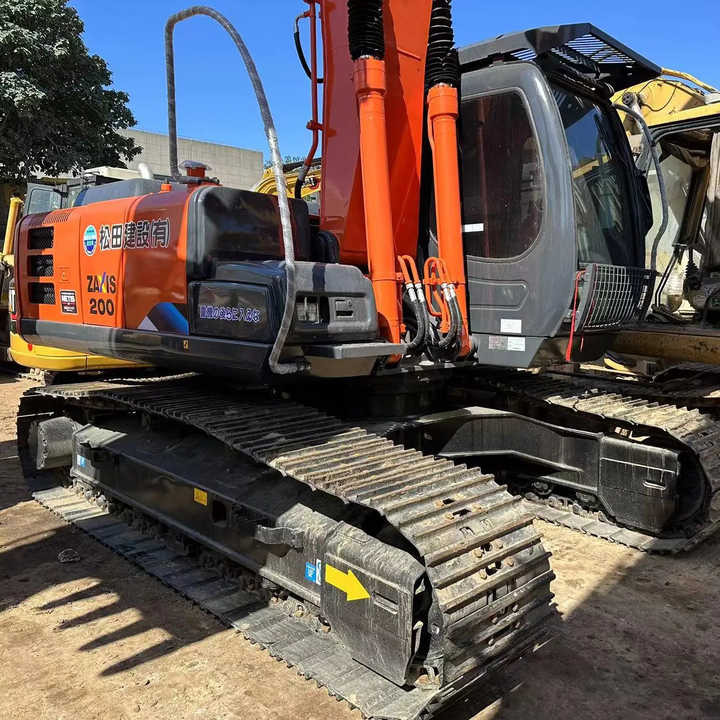 Original Japan Hitachi ZX200-3 Excavator Hitachi Excavator in Low Price for Hot Sale - حفارات زحافة: صور 1 Original Japan Hitachi ZX200-3 Excavator Hitachi Excavator in Low Price for Hot Sale - حفارات زحافة: صور 1
