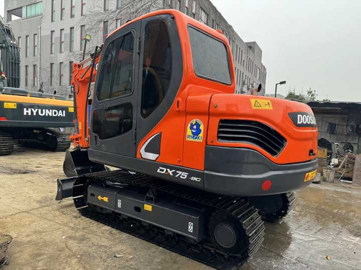 Second Hand Doosan Dx-75 Excavator for Sale - حفارة: صور 2 Second Hand Doosan Dx-75 Excavator for Sale - حفارة: صور 2