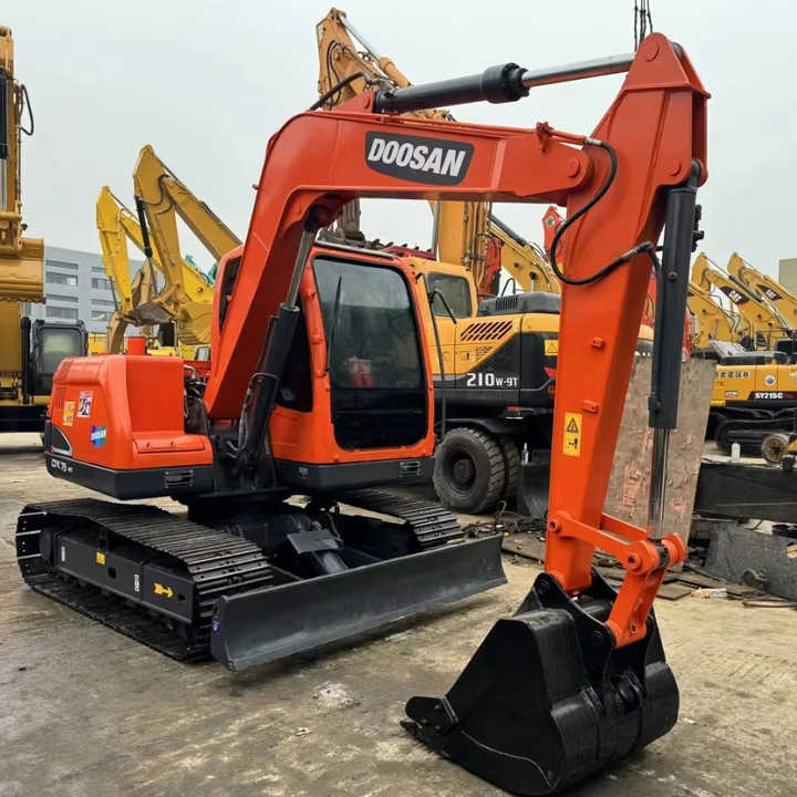 Second Hand Doosan Dx-75 Excavator for Sale - حفارة: صور 1 Second Hand Doosan Dx-75 Excavator for Sale - حفارة: صور 1