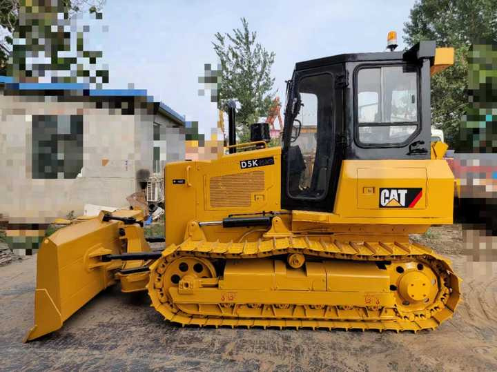 Used Cat D5k Used Bulldozer for Sale | Different Year Models | Low Hours Full Service Records - حفارة: صور 4 Used Cat D5k Used Bulldozer for Sale | Different Year Models | Low Hours Full Service Records - حفارة: صور 4