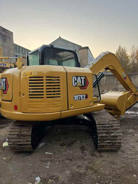 Used Caterpillar CAT 307E2 Crawler Mini Hydraulic Digger Second Hand Cat 307E2 Excavator - حفارة: صور 2 Used Caterpillar CAT 307E2 Crawler Mini Hydraulic Digger Second Hand Cat 307E2 Excavator - حفارة: صور 2