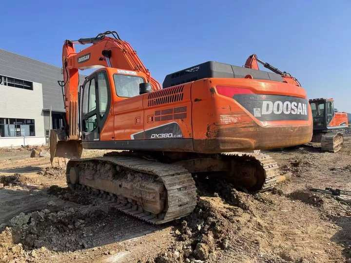 Used Digger DOOSAN DX380 Construction Machinery Construction Digger Used DOOSAN DX380 Cheap Excavator - حفارات زحافة: صور 2 Used Digger DOOSAN DX380 Construction Machinery Construction Digger Used DOOSAN DX380 Cheap Excavator - حفارات زحافة: صور 2