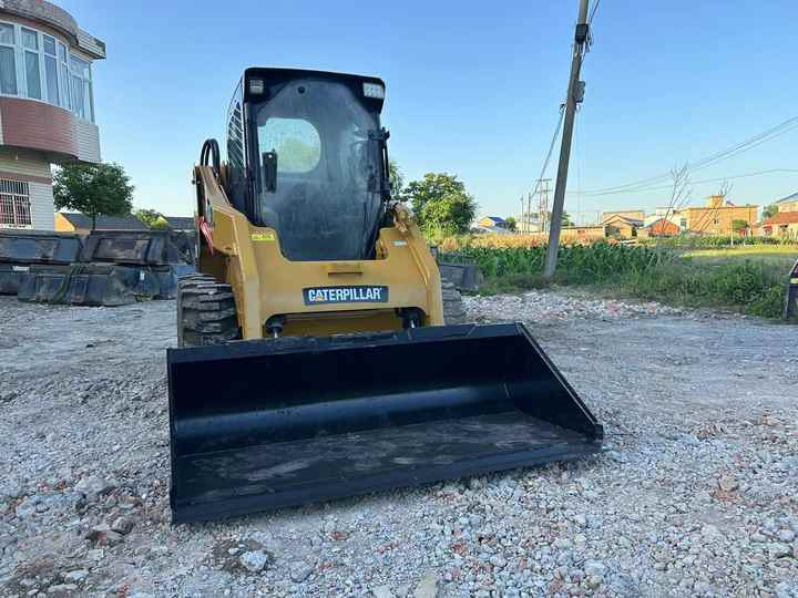 Used Original Caterpillar 246c Skid Steer Loader for Sale Used Cat226b 246c 246d Skid Steer Loader - شيول صغير: صور 3 Used Original Caterpillar 246c Skid Steer Loader for Sale Used Cat226b 246c 246d Skid Steer Loader - شيول صغير: صور 3