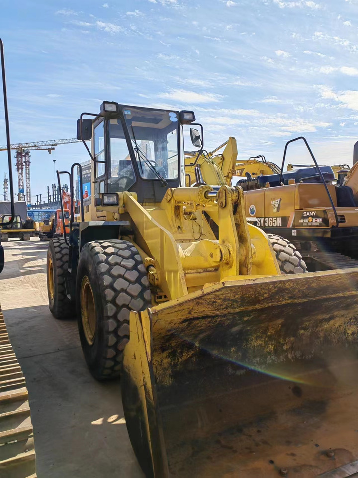 Komatsu wa320-3 - اللودر بعجل: صور 5 Komatsu wa320-3 - اللودر بعجل: صور 5