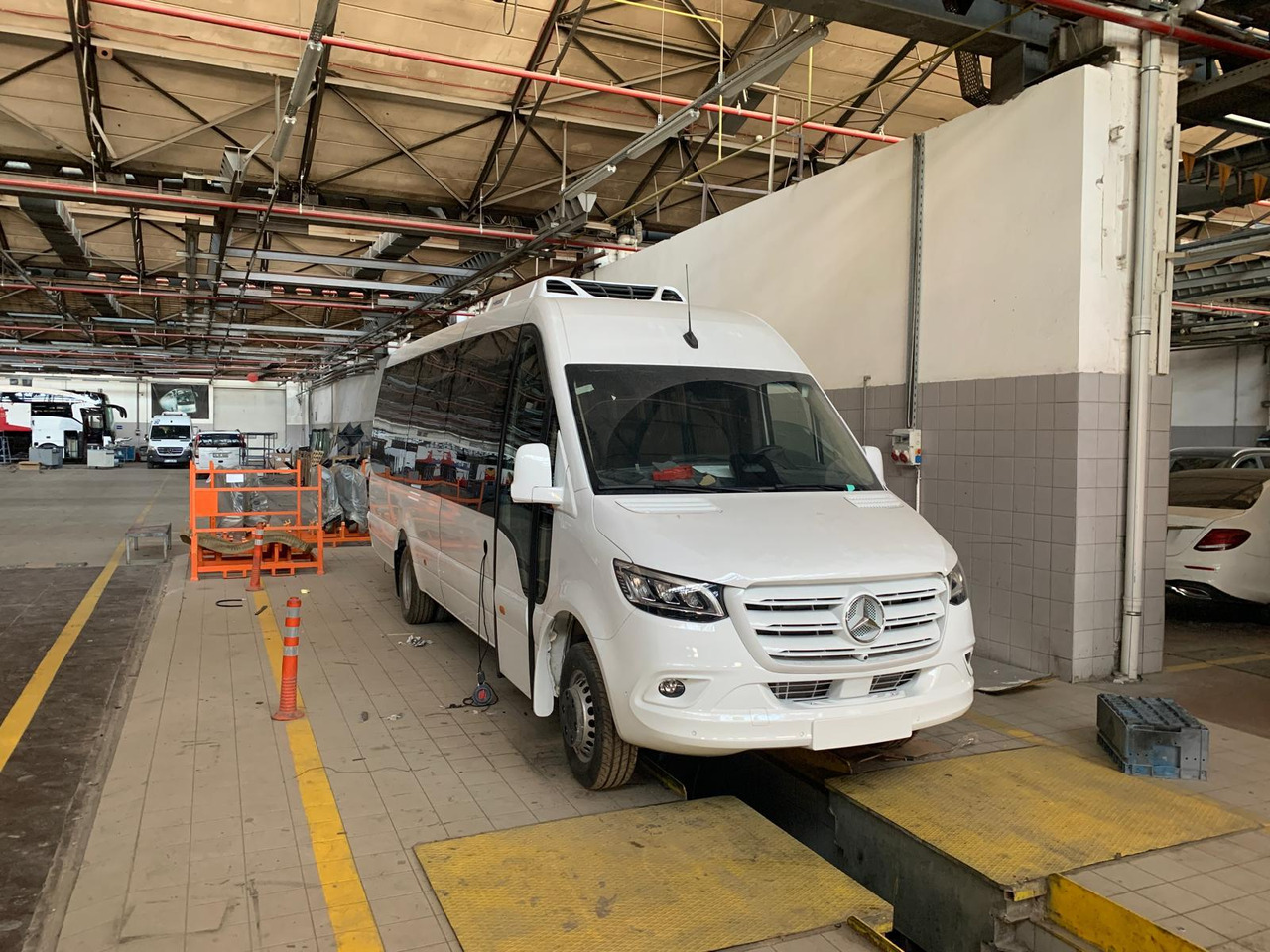 MERCEDES-BENZ SPRINTER 519 - صغيرة, ميكروباص: صور 1 MERCEDES-BENZ SPRINTER 519 - صغيرة, ميكروباص: صور 1