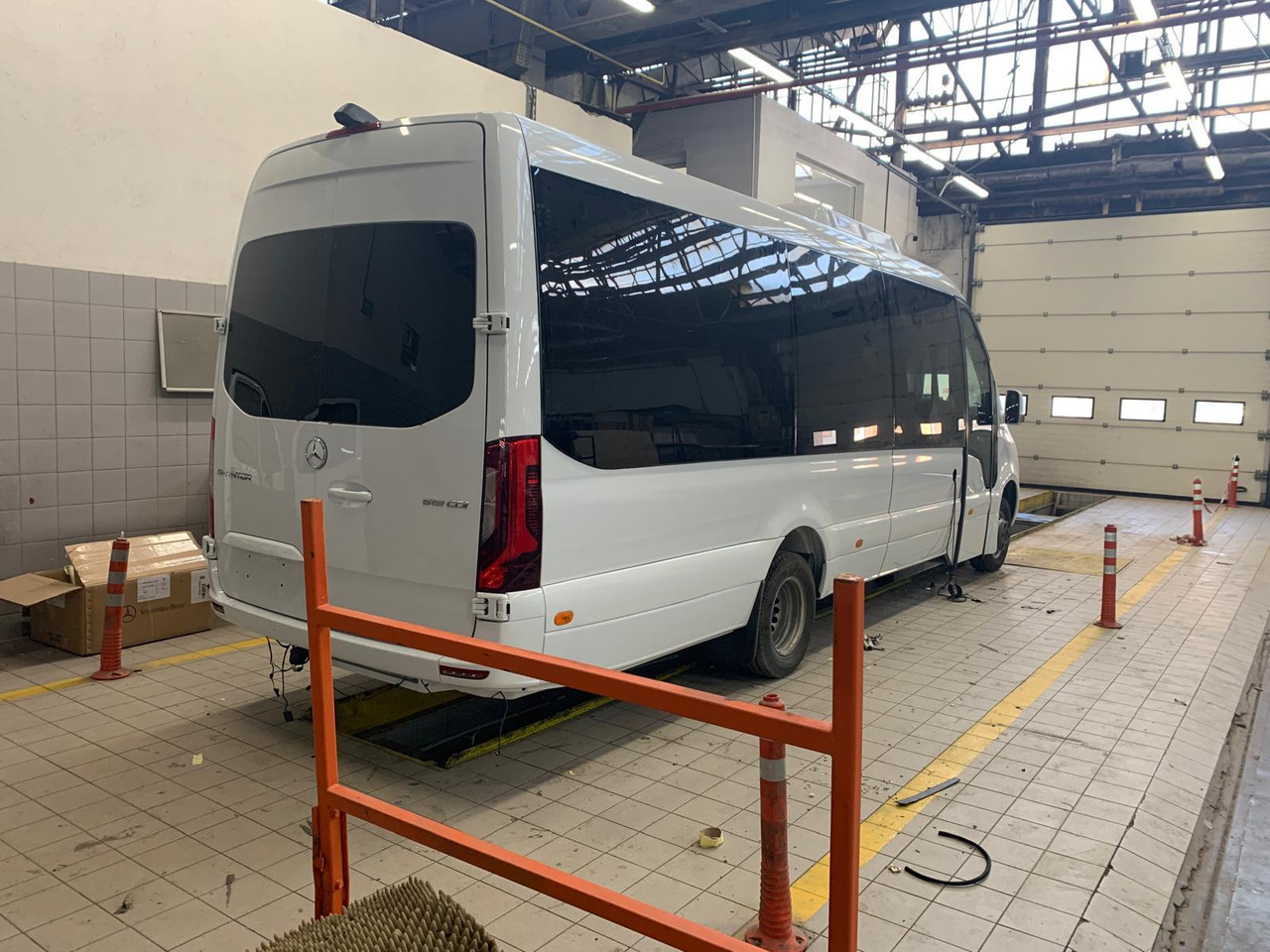 MERCEDES-BENZ SPRINTER 519 - صغيرة, ميكروباص: صور 4 MERCEDES-BENZ SPRINTER 519 - صغيرة, ميكروباص: صور 4