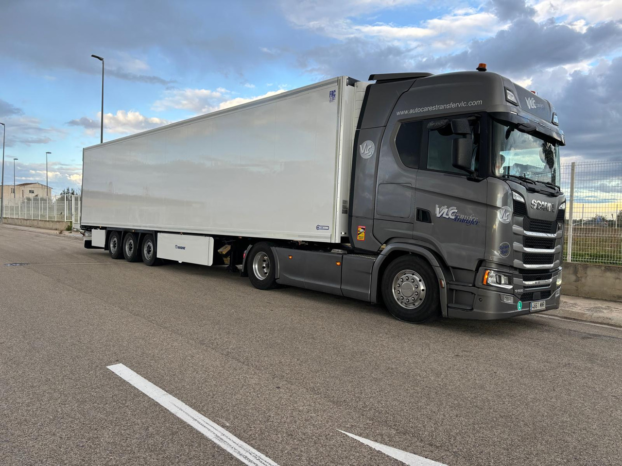 SCANIA S500 - مبردة شاحنة: صور 1 SCANIA S500 - مبردة شاحنة: صور 1