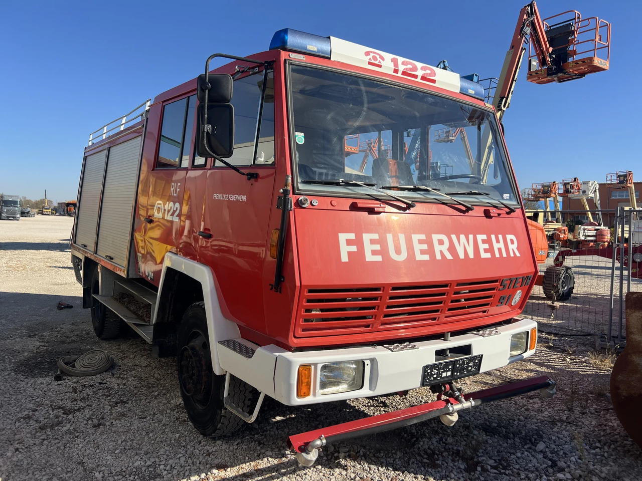 Steyr 791 4х4, 27000 км.Водоноска, FEUERWEHR, - المطافئ: صور 1 Steyr 791 4х4, 27000 км.Водоноска, FEUERWEHR, - المطافئ: صور 1
