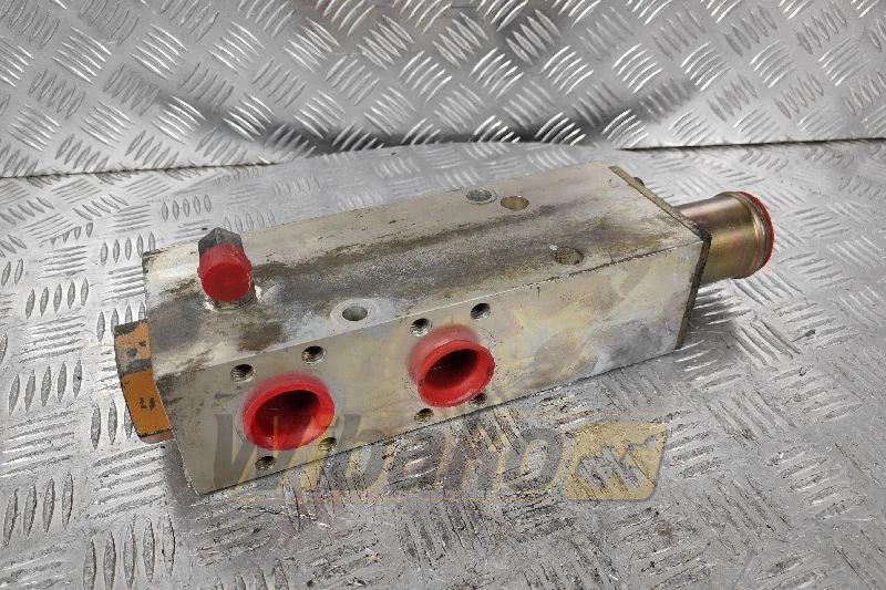 Case 921C - صمامات هيدروليكية - آلات البناء: صور 2 Case 921C - صمامات هيدروليكية - آلات البناء: صور 2