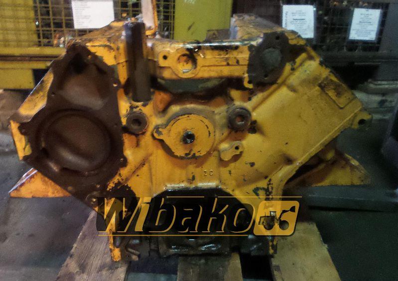 Crankcase Mercedes OM421A 4210110101 - علبة المرافق - آلات البناء: صور 1 Crankcase Mercedes OM421A 4210110101 - علبة المرافق - آلات البناء: صور 1