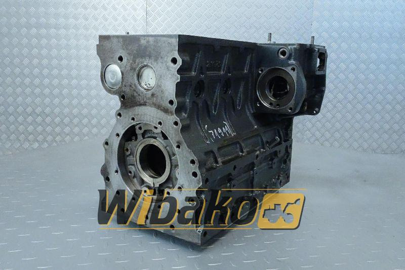 Crankcase for engine Kubota V2203 2.197 - علبة المرافق - آلات البناء: صور 1 Crankcase for engine Kubota V2203 2.197 - علبة المرافق - آلات البناء: صور 1