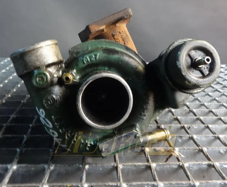 Garrett 2674A318 EH00167A - الشاحن التوربيني - آلات البناء: صور 1 Garrett 2674A318 EH00167A - الشاحن التوربيني - آلات البناء: صور 1