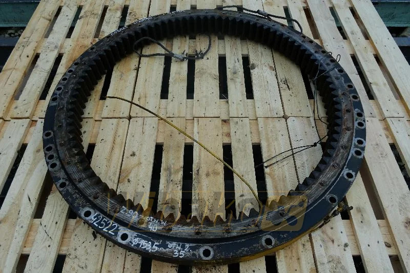 Komatsu PC290-6 - حلقة الدوران - آلات البناء: صور 1 Komatsu PC290-6 - حلقة الدوران - آلات البناء: صور 1