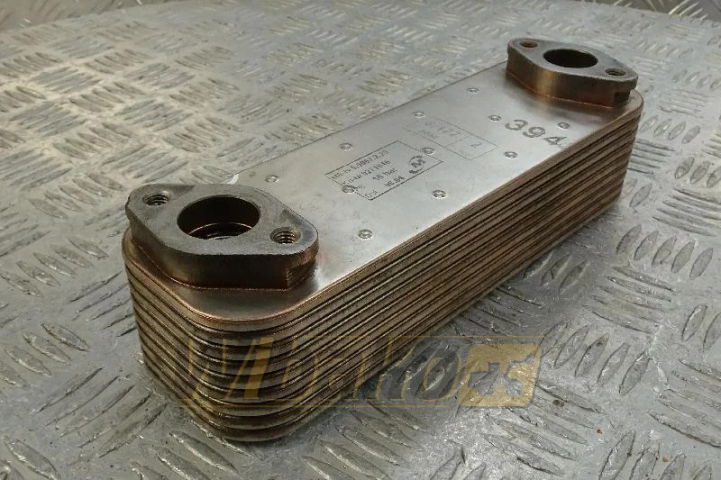 Liebherr 9271046 - مبرد الزيت - آلات البناء: صور 1 Liebherr 9271046 - مبرد الزيت - آلات البناء: صور 1