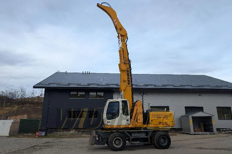 Liebherr A924C - حفارة النقل والشحن: صور 3 Liebherr A924C - حفارة النقل والشحن: صور 3