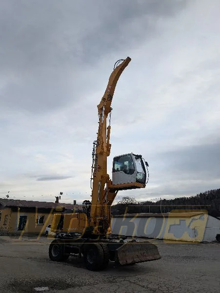 Liebherr A924C - حفارة النقل والشحن: صور 5 Liebherr A924C - حفارة النقل والشحن: صور 5