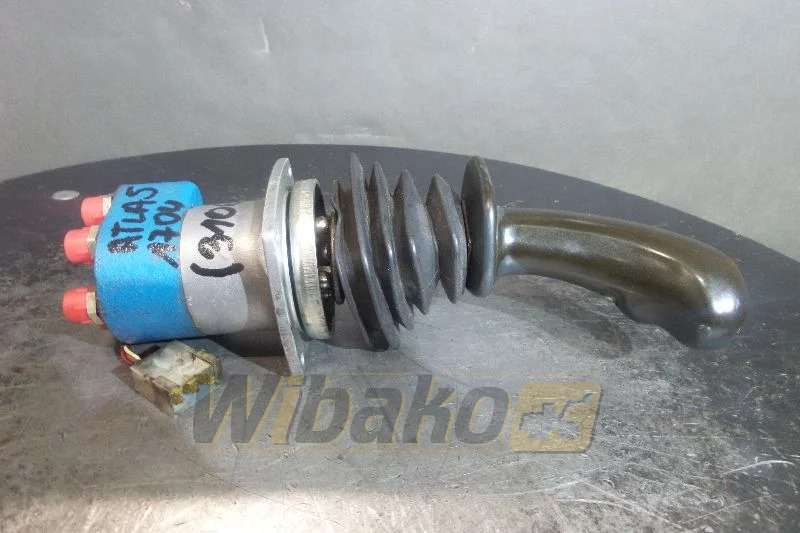 Linde 676-345-23-93 22758701 - صمامات هيدروليكية - آلات البناء: صور 1 Linde 676-345-23-93 22758701 - صمامات هيدروليكية - آلات البناء: صور 1