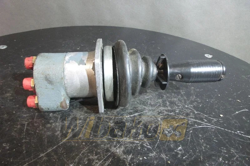 Linde 6763452366 - صمامات هيدروليكية - آلات البناء: صور 2 Linde 6763452366 - صمامات هيدروليكية - آلات البناء: صور 2
