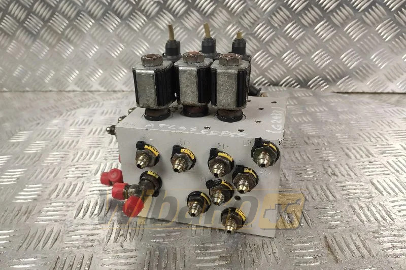 Parker 91217403 0304786281-001 - صمامات هيدروليكية - آلات البناء: صور 1 Parker 91217403 0304786281-001 - صمامات هيدروليكية - آلات البناء: صور 1