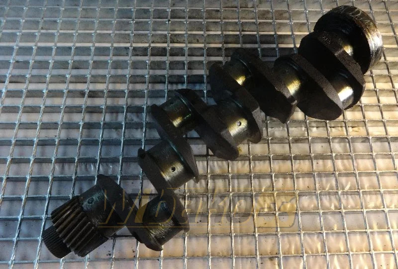 Perkins 1004-4T - العمود المرفقي - آلات البناء: صور 1 Perkins 1004-4T - العمود المرفقي - آلات البناء: صور 1