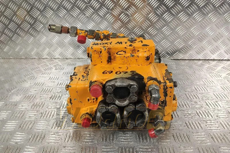 Sauer 150F8010 - صمامات هيدروليكية - آلات البناء: صور 1 Sauer 150F8010 - صمامات هيدروليكية - آلات البناء: صور 1