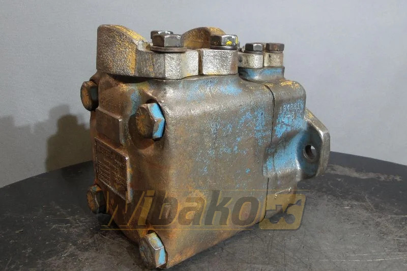 Vickers 45VQ50A11C2 - مضخة هيدروليكية - آلات البناء: صور 1 Vickers 45VQ50A11C2 - مضخة هيدروليكية - آلات البناء: صور 1
