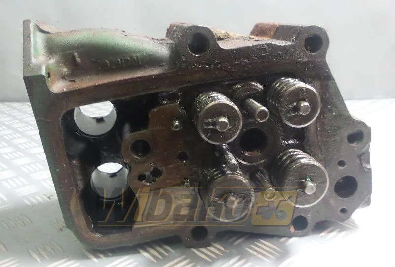 Volvo TD164KAE - اسطوانة رئيس - آلات البناء: صور 1 Volvo TD164KAE - اسطوانة رئيس - آلات البناء: صور 1