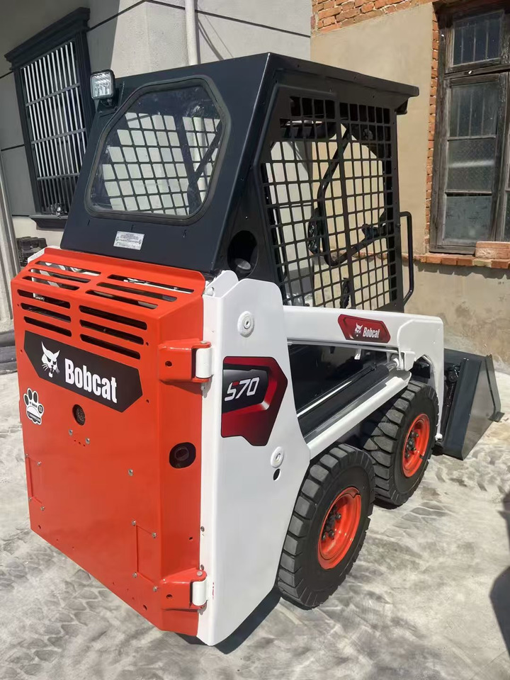 BOBCAT S730 - اللودر بعجل: صور 3 BOBCAT S730 - اللودر بعجل: صور 3