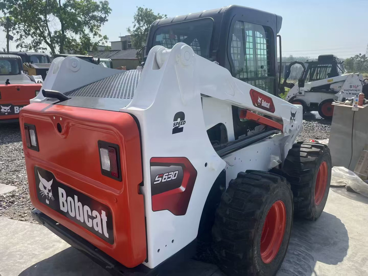 شيول صغير BOBCAT s630: صور 6 شيول صغير BOBCAT s630: صور 6