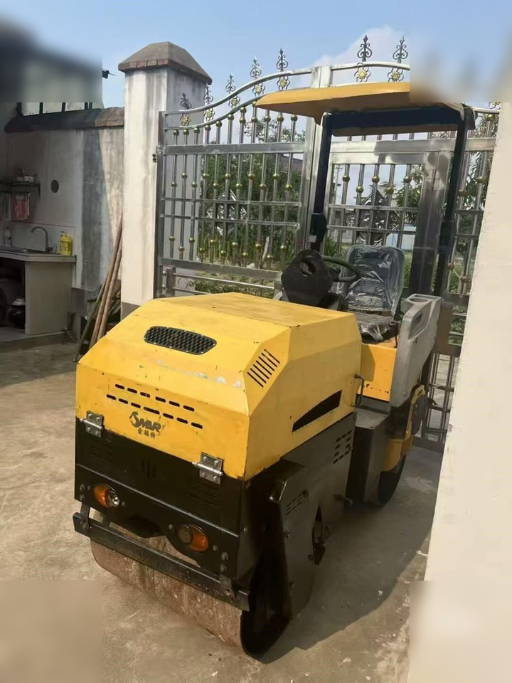 BOMAG BW80AD-3 - مدحلة: صور 4 BOMAG BW80AD-3 - مدحلة: صور 4