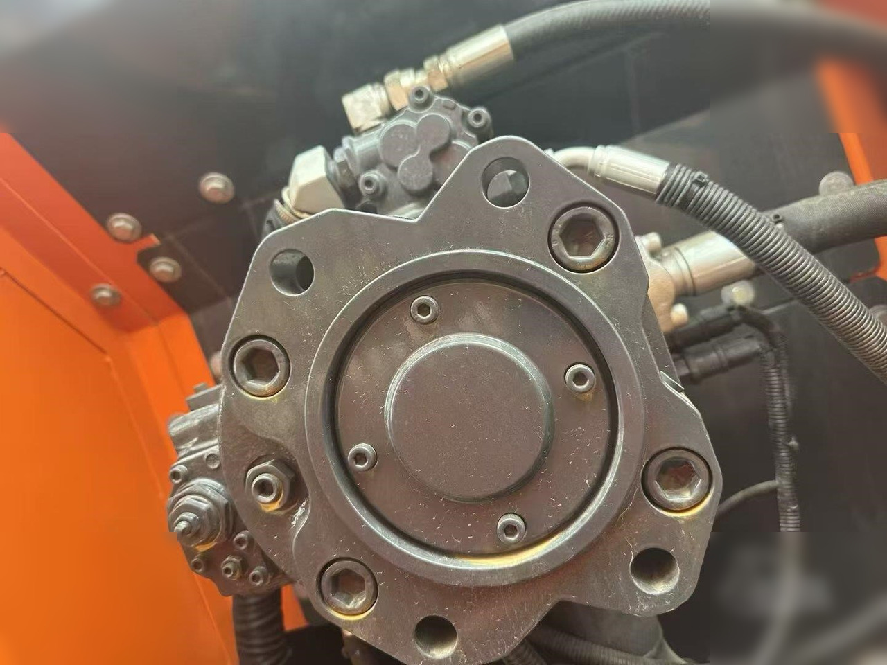 DOOSAN DX225 LC-9C - حفارات زحافة: صور 3 DOOSAN DX225 LC-9C - حفارات زحافة: صور 3