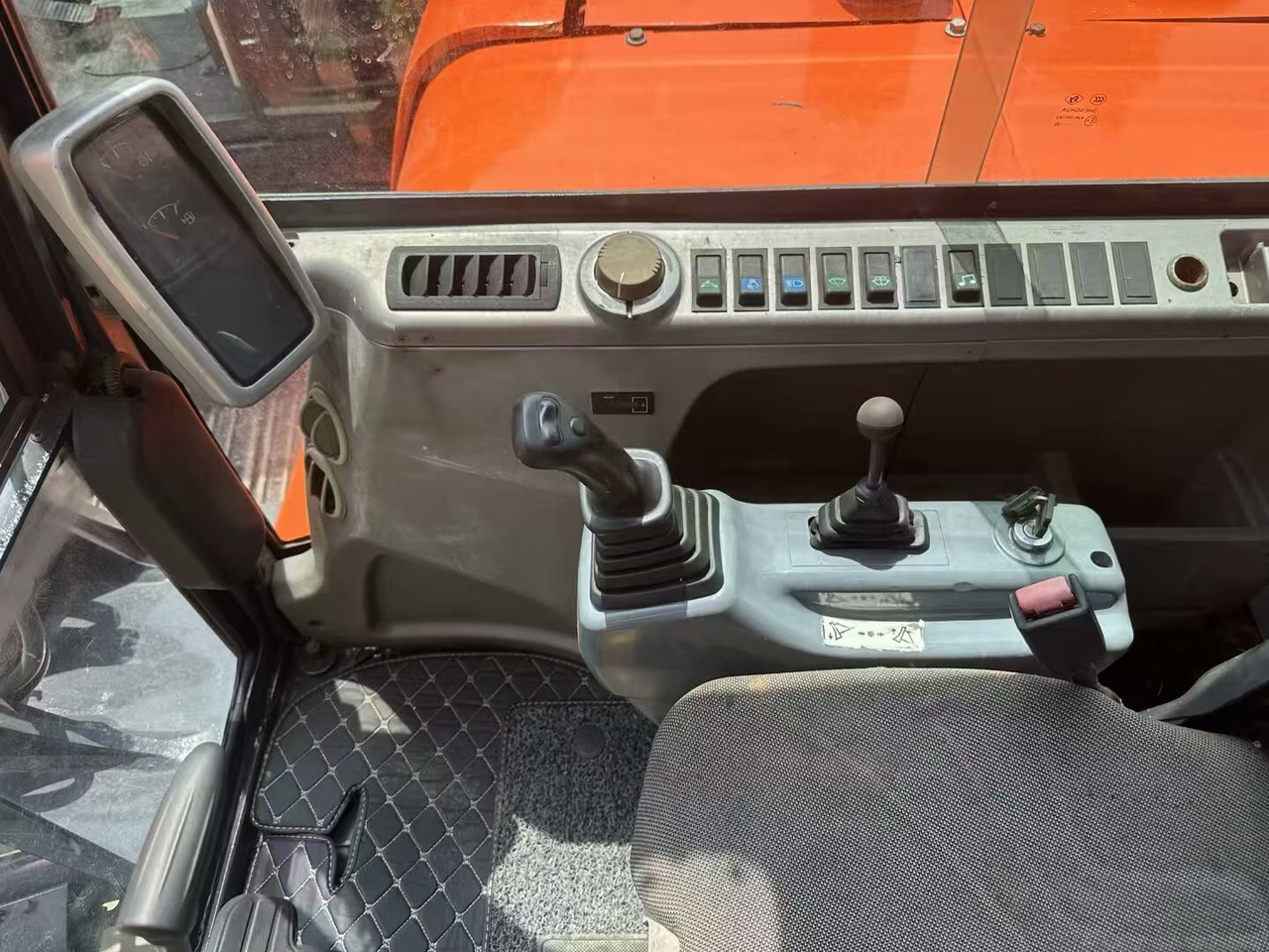 DOOSAN DX60 - حفارات زحافة: صور 4 DOOSAN DX60 - حفارات زحافة: صور 4