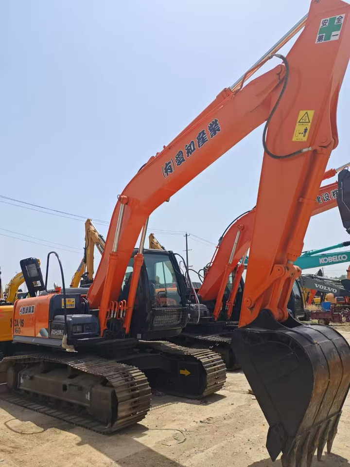 HITACHI ZAXIS 160 - حفارات زحافة: صور 2 HITACHI ZAXIS 160 - حفارات زحافة: صور 2