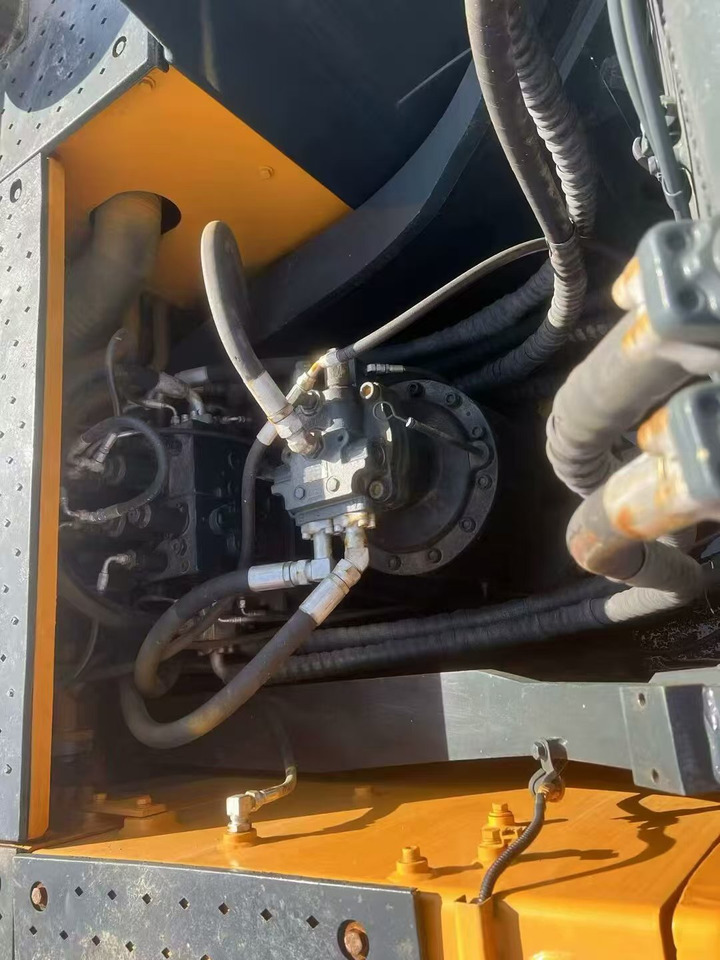 HYUNDAI R305-9 - حفارات زحافة: صور 4 HYUNDAI R305-9 - حفارات زحافة: صور 4