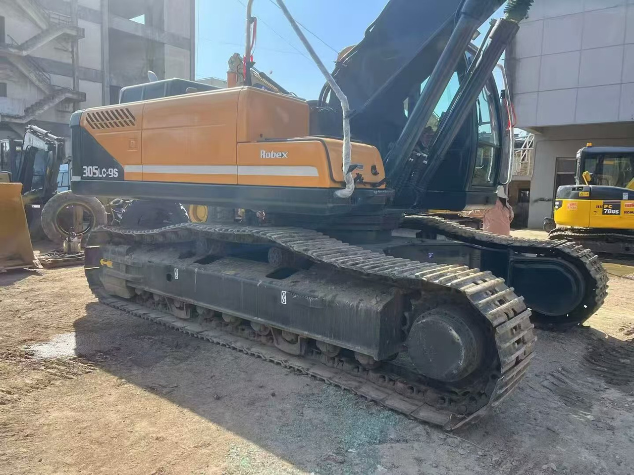 HYUNDAI R305-9 - حفارات زحافة: صور 2 HYUNDAI R305-9 - حفارات زحافة: صور 2