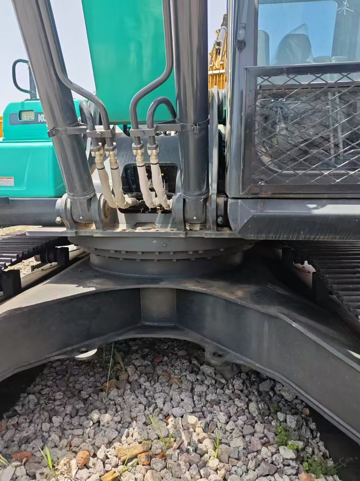 KOBELCO SK350D - حفارات زحافة: صور 4 KOBELCO SK350D - حفارات زحافة: صور 4