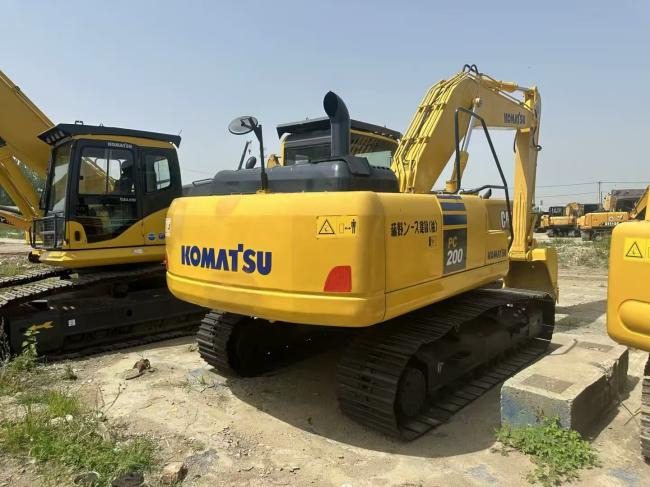 KOMATSU 200-8 - حفارة على عجلات: صور 4 KOMATSU 200-8 - حفارة على عجلات: صور 4