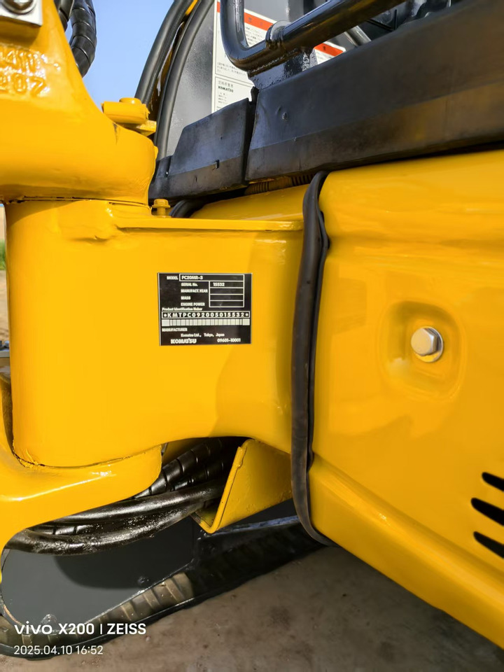 KOMATSU 20MR - حفارة مصغرة: صور 2 KOMATSU 20MR - حفارة مصغرة: صور 2