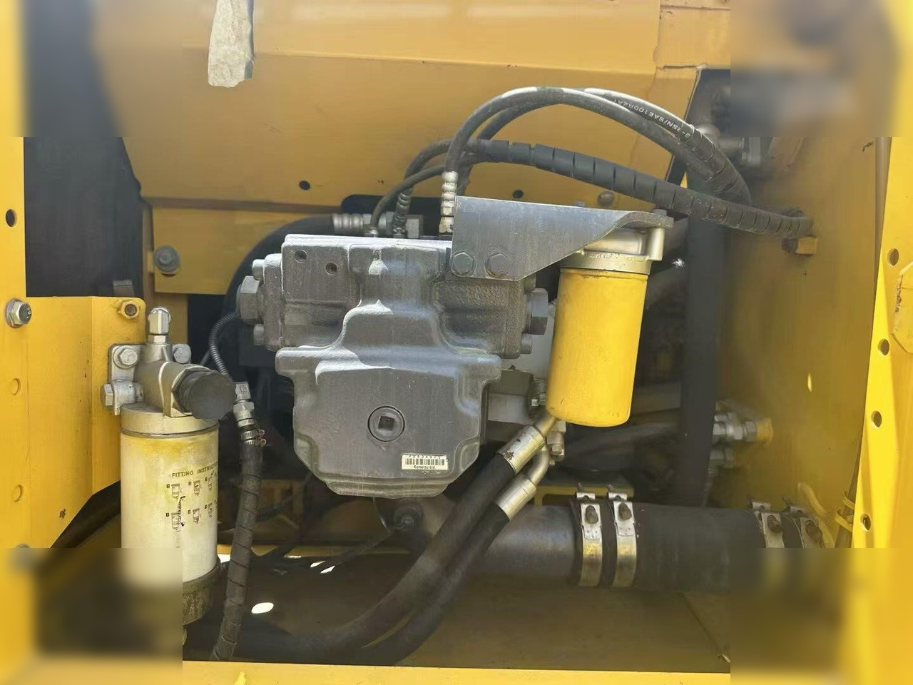 حفارات زحافة KOMATSU PC200-8: صور 8