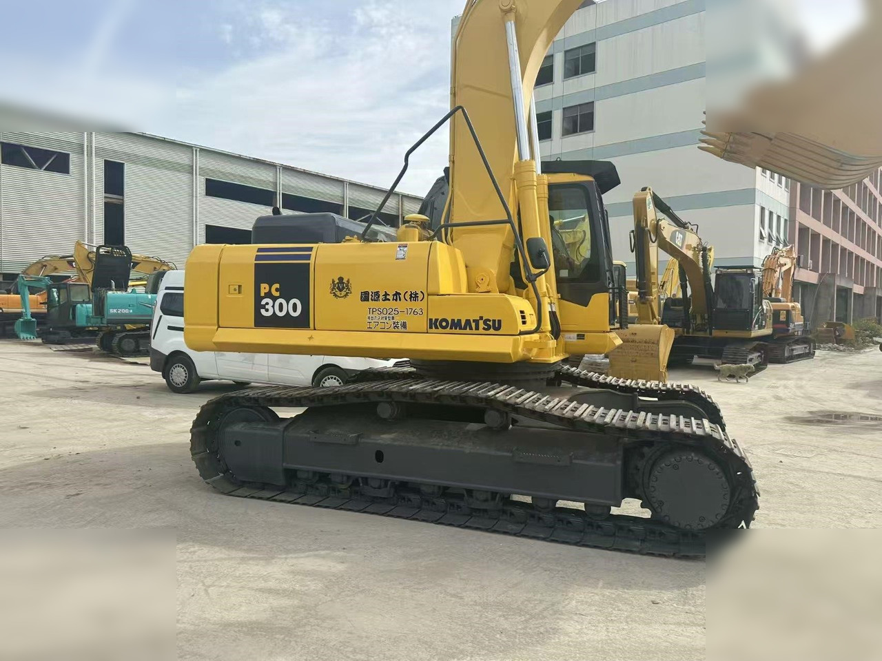 حفارات زحافة KOMATSU PC300-7: صور 6