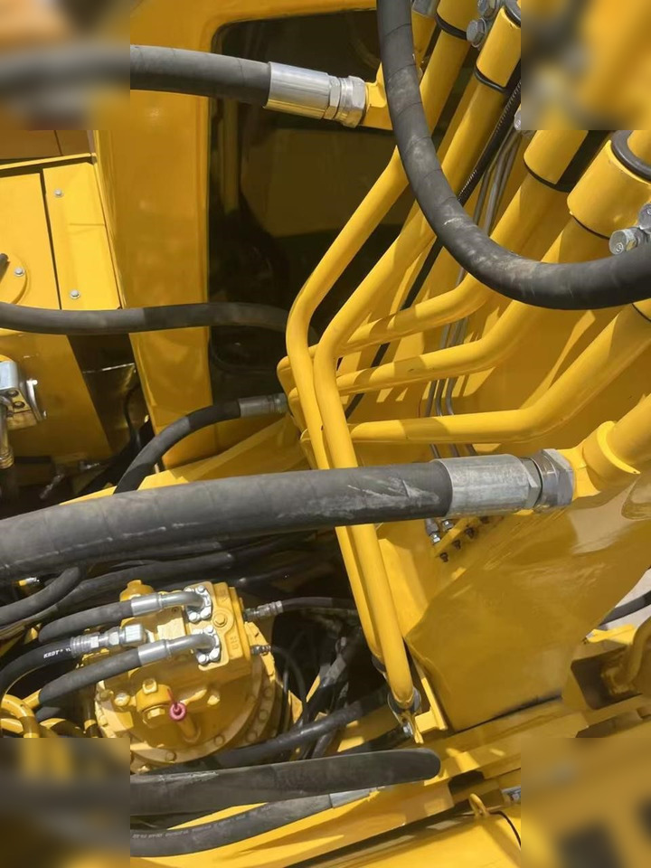 حفارات زحافة KOMATSU PC400 LC-8: صور 12