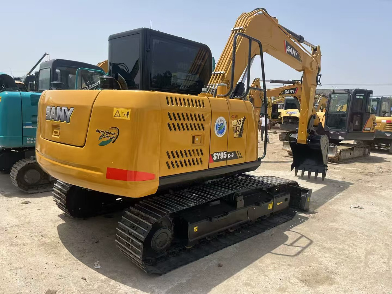 SANY SY95c-9 - حفارات زحافة: صور 1 SANY SY95c-9 - حفارات زحافة: صور 1