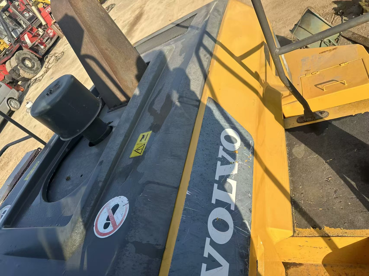 VOLVO 105L - اللودر بعجل: صور 3 VOLVO 105L - اللودر بعجل: صور 3