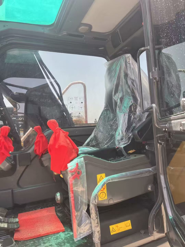 VOLVO EC140 - حفارات زحافة: صور 3 VOLVO EC140 - حفارات زحافة: صور 3