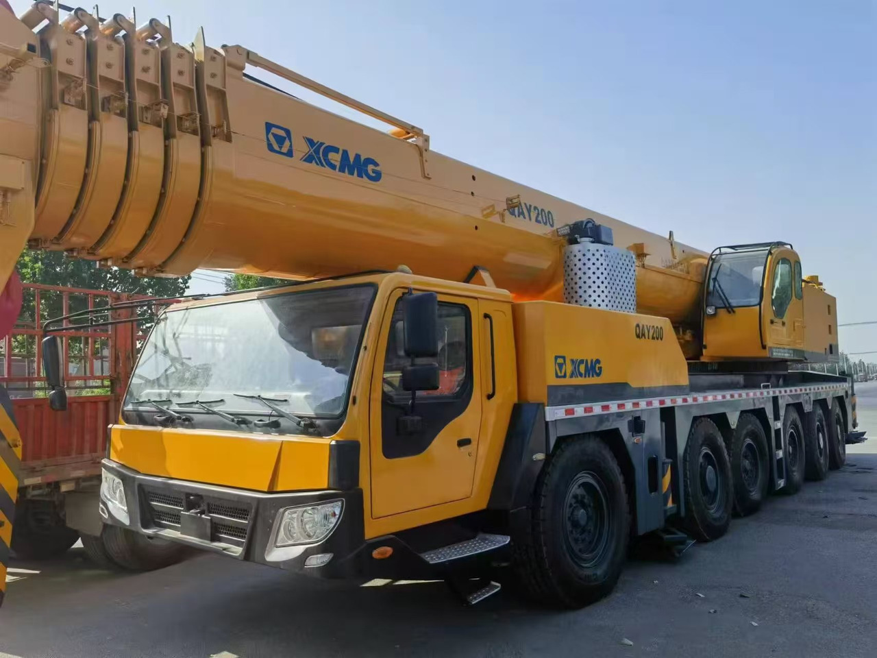 XCMG 200-TON - موبايل كرين: صور 4 XCMG 200-TON - موبايل كرين: صور 4