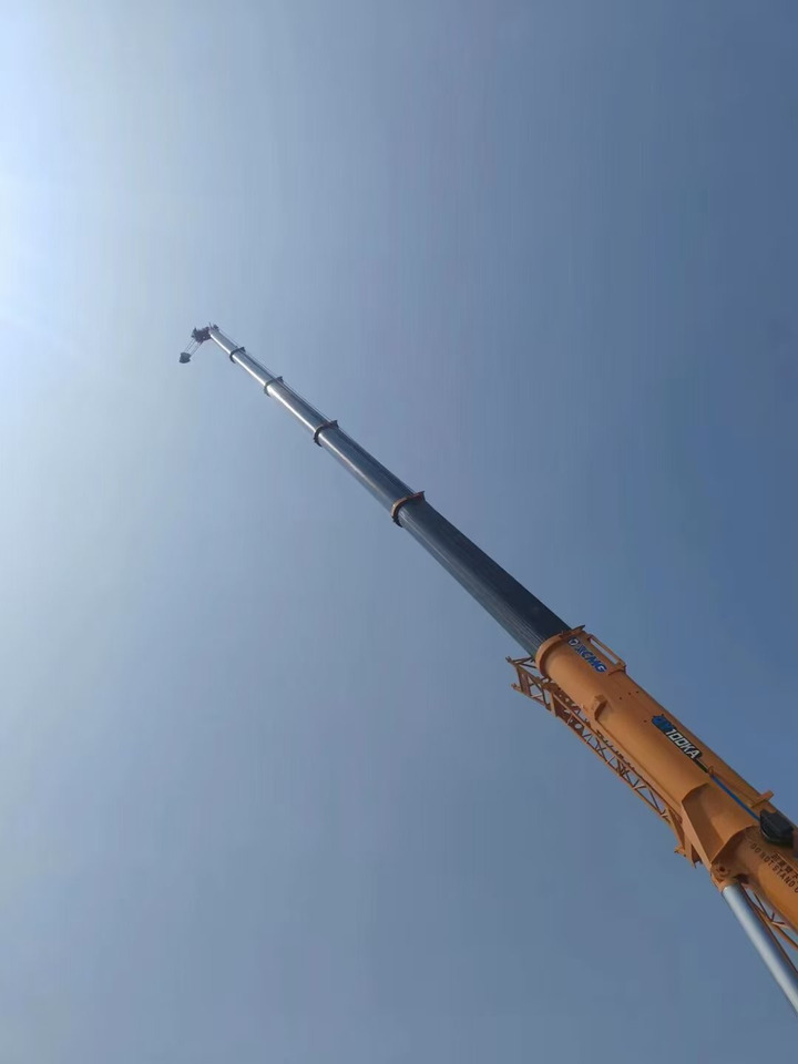 XCMG 70-TON - موبايل كرين: صور 3 XCMG 70-TON - موبايل كرين: صور 3