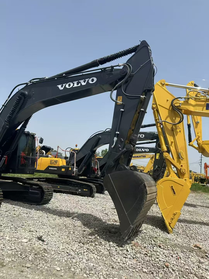 Volvo EC300 - حفارات زحافة: صور 4 Volvo EC300 - حفارات زحافة: صور 4