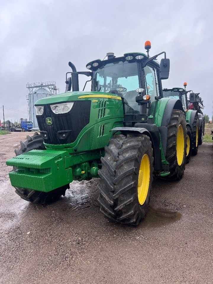 John Deere 6195M - جرار: صور 1 John Deere 6195M - جرار: صور 1