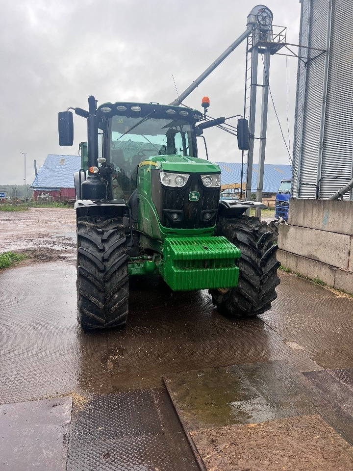 John Deere 6215 R Ultimate - جرار: صور 2 John Deere 6215 R Ultimate - جرار: صور 2