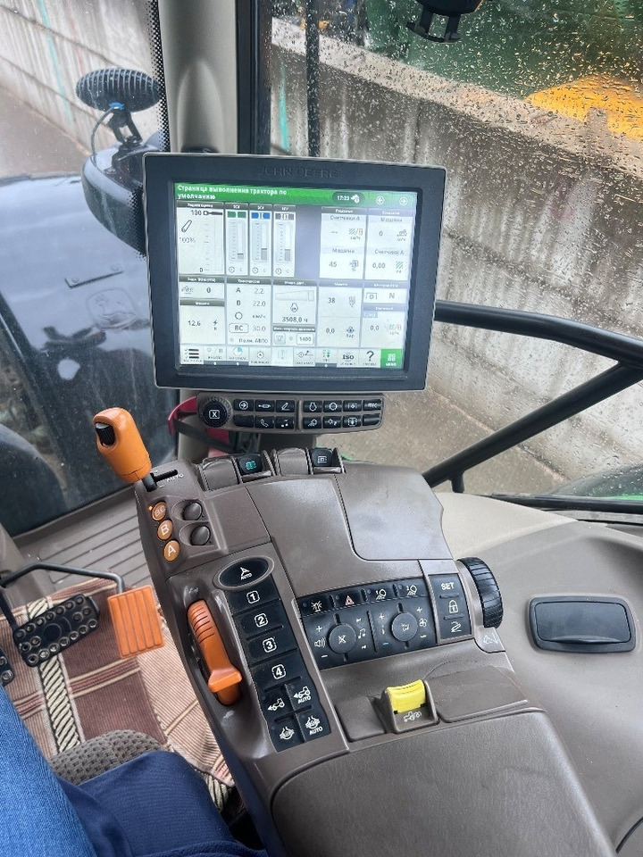 John Deere 6215 R Ultimate - جرار: صور 4 John Deere 6215 R Ultimate - جرار: صور 4